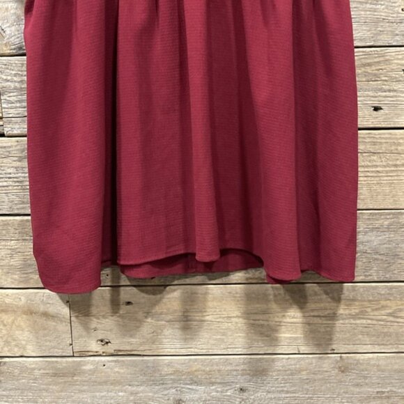 Torrid Women's Red Cold Shoulder V Neck Wrap Blouse Top Size 1X Short Sleeve - Picture 3 of 8